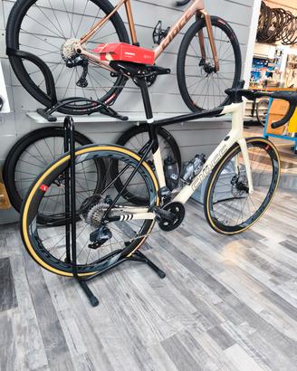 Ciocc Rydon,58/ SRAM Force AXS/
Fulcrum Carbon
