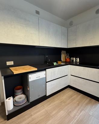 Cucina con top in Dekton