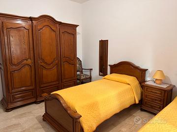 Cameretta completa in rovere massello