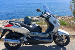 Scooter Yamaha x max 250