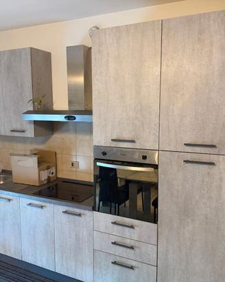 Cucina completa come nuova
