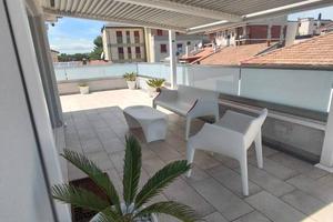 Appartamento di 178 m² con 4 locali e box auto a P