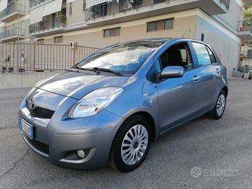 Toyota Yaris 1.4 diesel 90cv 5 porte 2011