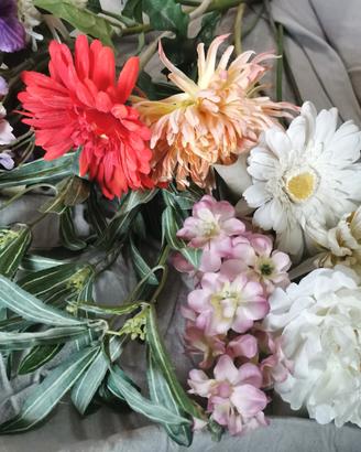 Fiori artificiali come nuovi  