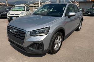 Audi Q2 30 TDI cockpit fari led automatica