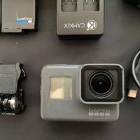 Gopro hero 5 con accessori e seconda batteria