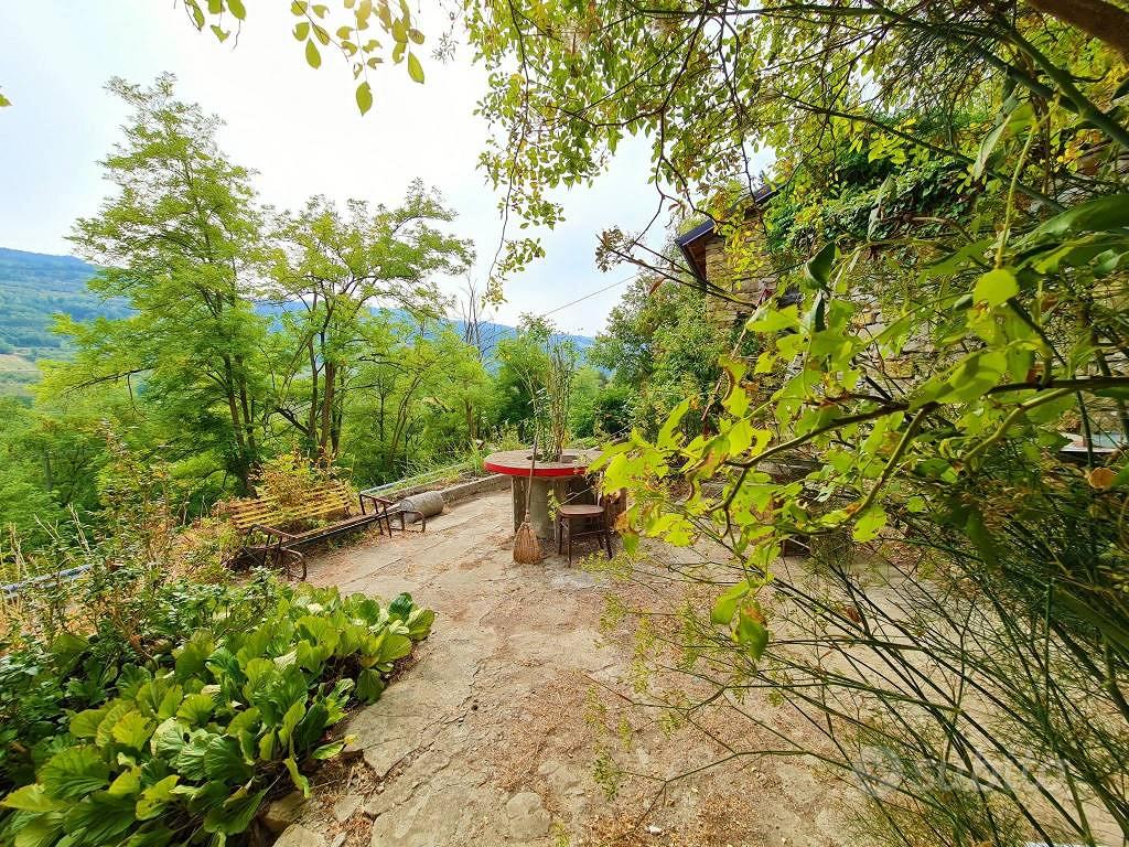 Rustico / Casale di 330 m² con più di 5 locali e b - Vista 5