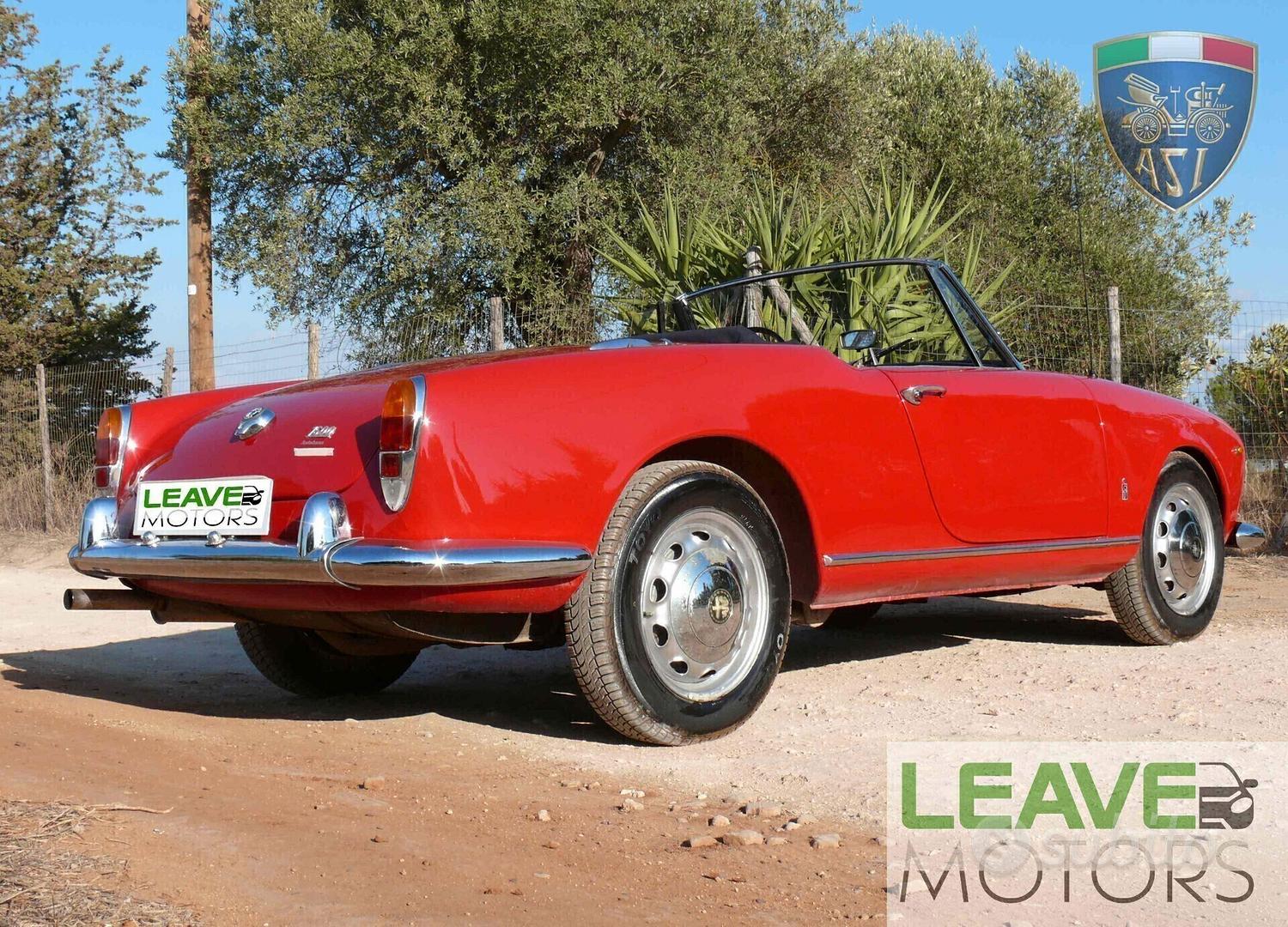 Alfa Romeo Giulia Spider 1960 photo 5