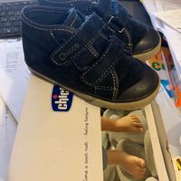 Scarpe bimbo Chicco n. 22