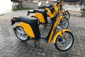 Askoll es2 yellow 50 cc elettrico anno 2018/19 ( m