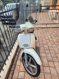 Aprilia Scarabeo 50 - 2012