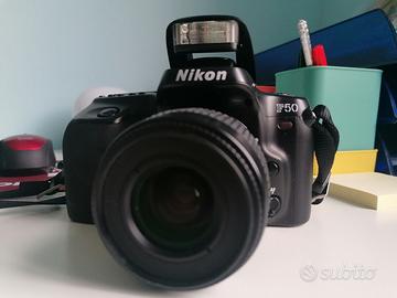 Macchina fotografica analogica Nikon F 50