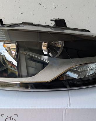 Fanale anteriore destro Volkswagen Polo 5^serie