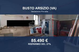 Immobile in asta di 236 m² con più di 5 locali a B