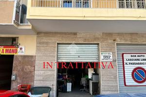 NEGOZIO A ROMA