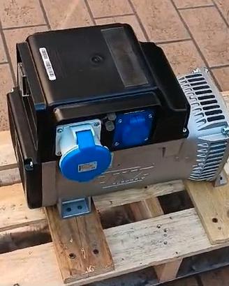 ALTERNATORE 8 KVA MONOFASE CON ALBERO ESTERNO