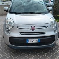 Fiat 500L pop star
