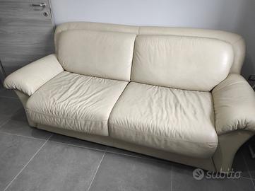 Divano letto in pelle