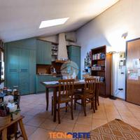 2 LOCALI A THIENE