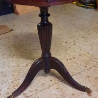 Tavolino da salotto con cassettino