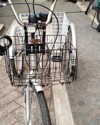 triciclo per adulti