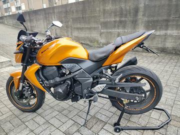 Kawasaki z750 2010
