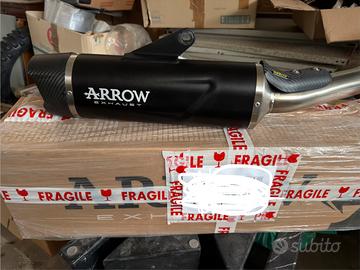 Arrow Indy Race Evo  Honda Hornet 1000