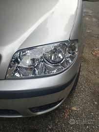 Fari fiat punto