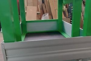 Carrello rimorchio con targa 114 x 140