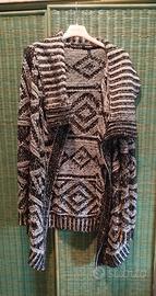 Cardigan lungo bianco e nero