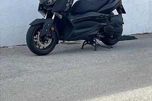 Yamaha X-max 300