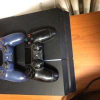 PlayStation 4 con giochi e volante