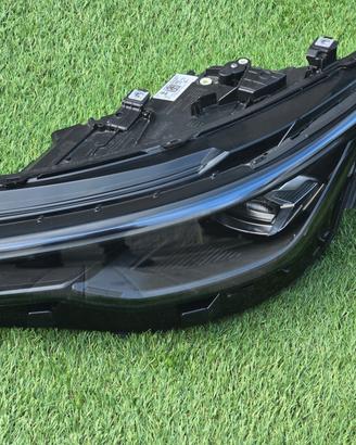 VW GOLF 8 VIII Restyling R-LINE FULL LED Faro Fana