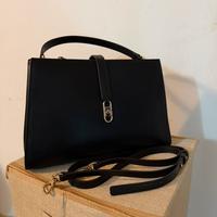 Borsa Tommy Hilfiger Libre Medium Satchel (Black)