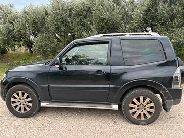 Mitsubishi Pajero 3.2