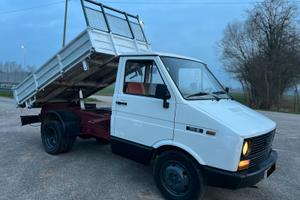Iveco Daily 35/8 Ribaltabile Tri laterale