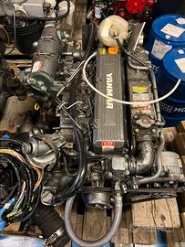 Yanmar 4LHA-HTP con invertitore ZF 45