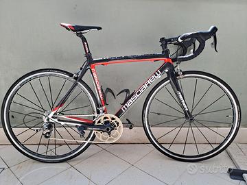 Bici da corsa in carbonio