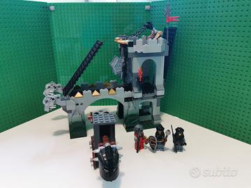 Set Lego Castle 8822 - Il Ponte del Gargoyle