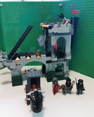 Set Lego Castle 8822 - Il Ponte del Gargoyle
