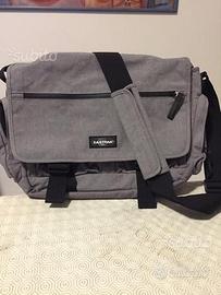Borsa tracolla Eastpak per Laptot