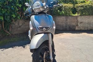 SCARABEO 300S 2012