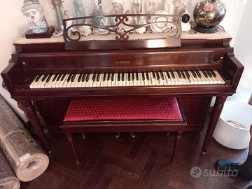 pianoforte verticale americano GULBRANDSEN