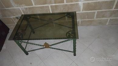 tavolino in ferro battuto