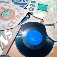 12 VINILI ANTICHI risalenti agli anni 1940 e ‘50