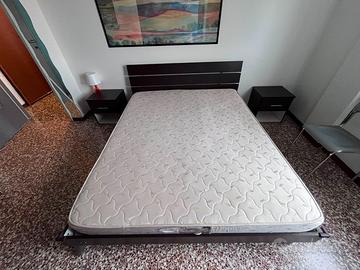 Letto matrimoniale + materasso