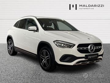 Mercedes-Benz GLA GLA-H247 2020 200 d Sport P...