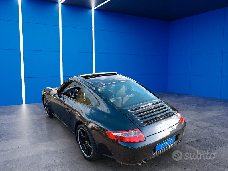 Porsche 911 2006 photo 2