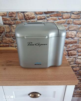 Macchina per fare il pane Ariete Pane Express