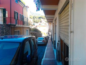 Alassio bilocale ristrutturato con bagno e balcone